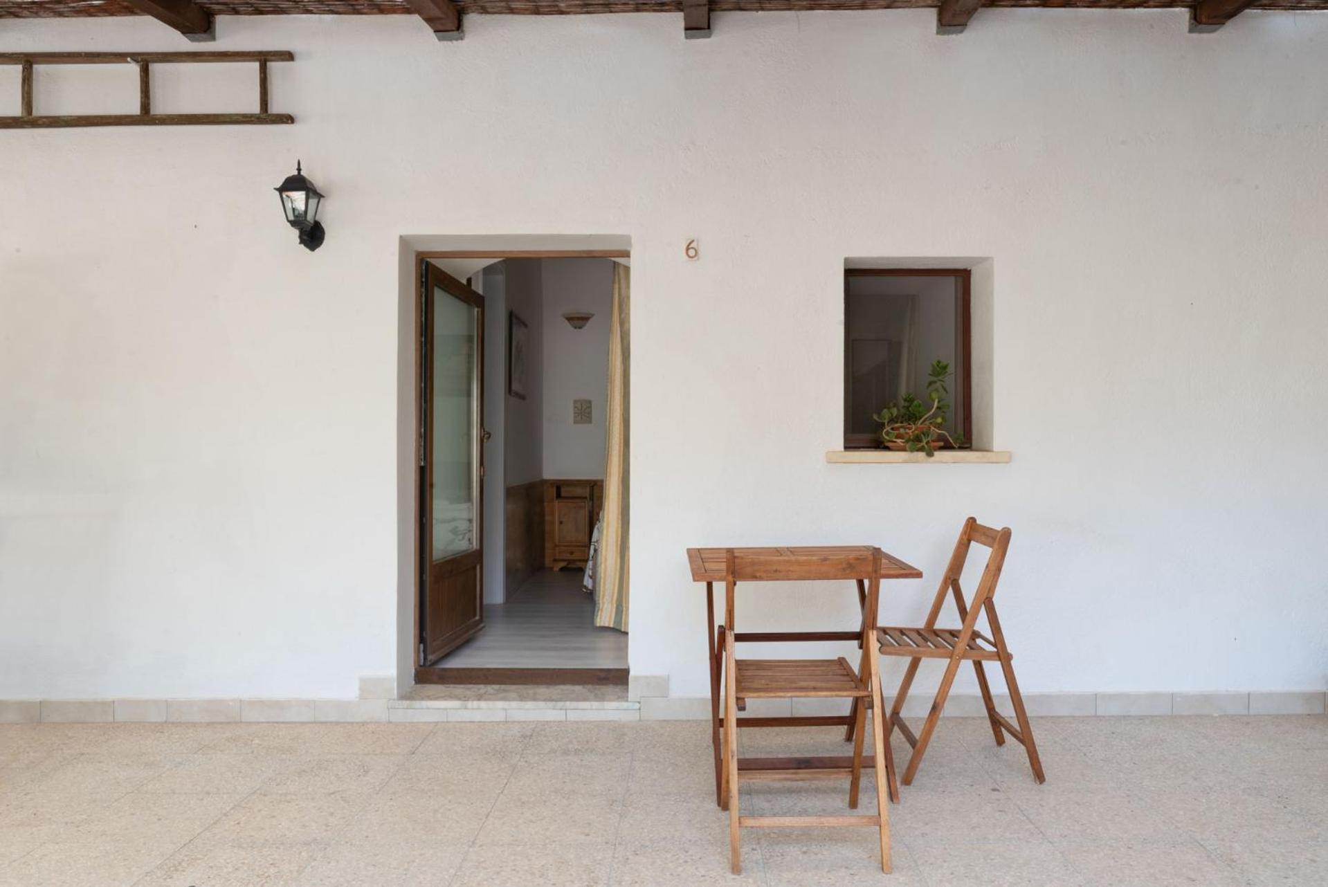 Bio-Agriturismo Masseria La Palombara Salve Exterior photo
